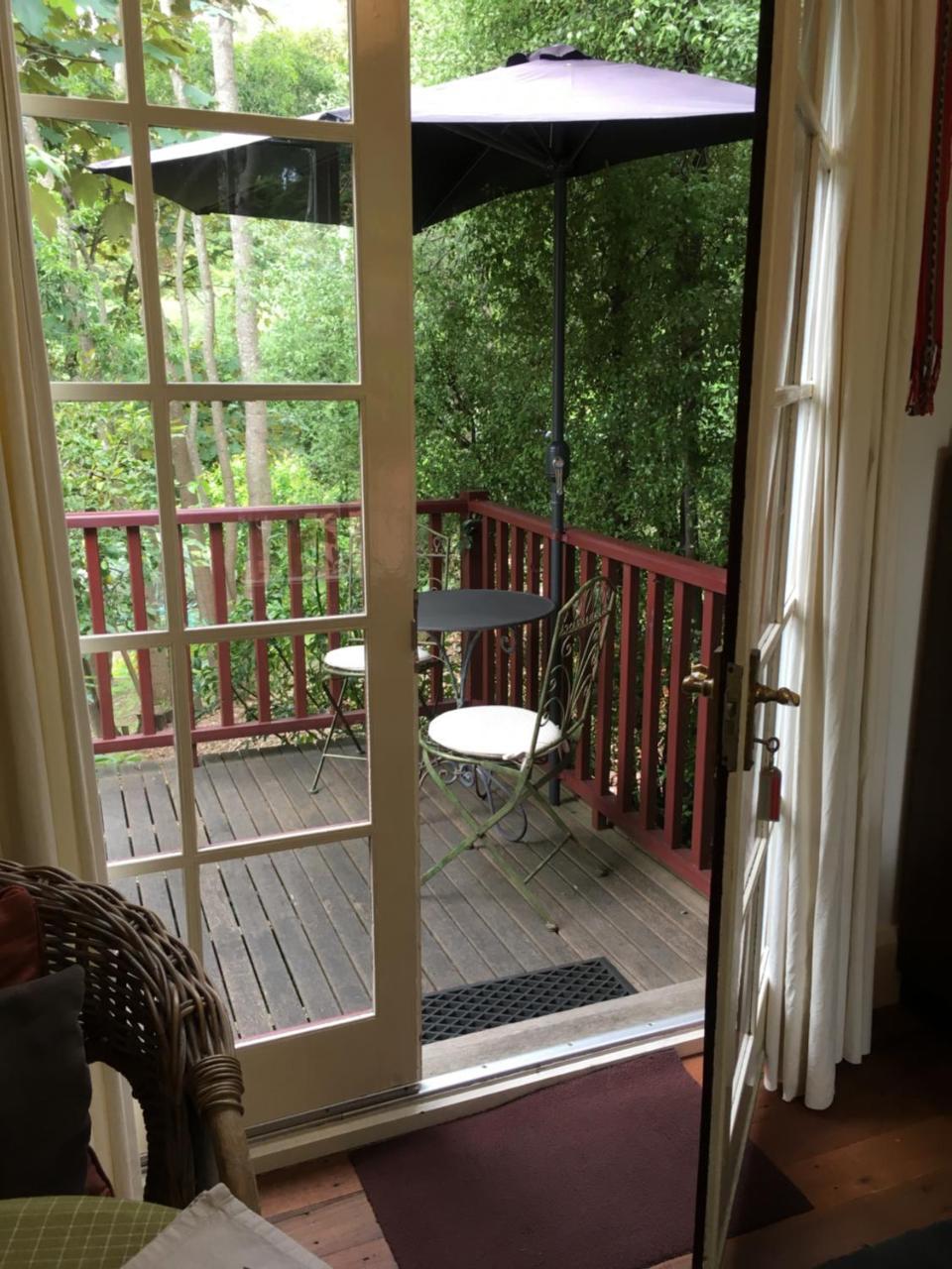 Bed and Breakfast Belgrave Hideaway Екстер'єр фото